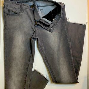 Articles of Society Skinny Jeans Gray size 27
